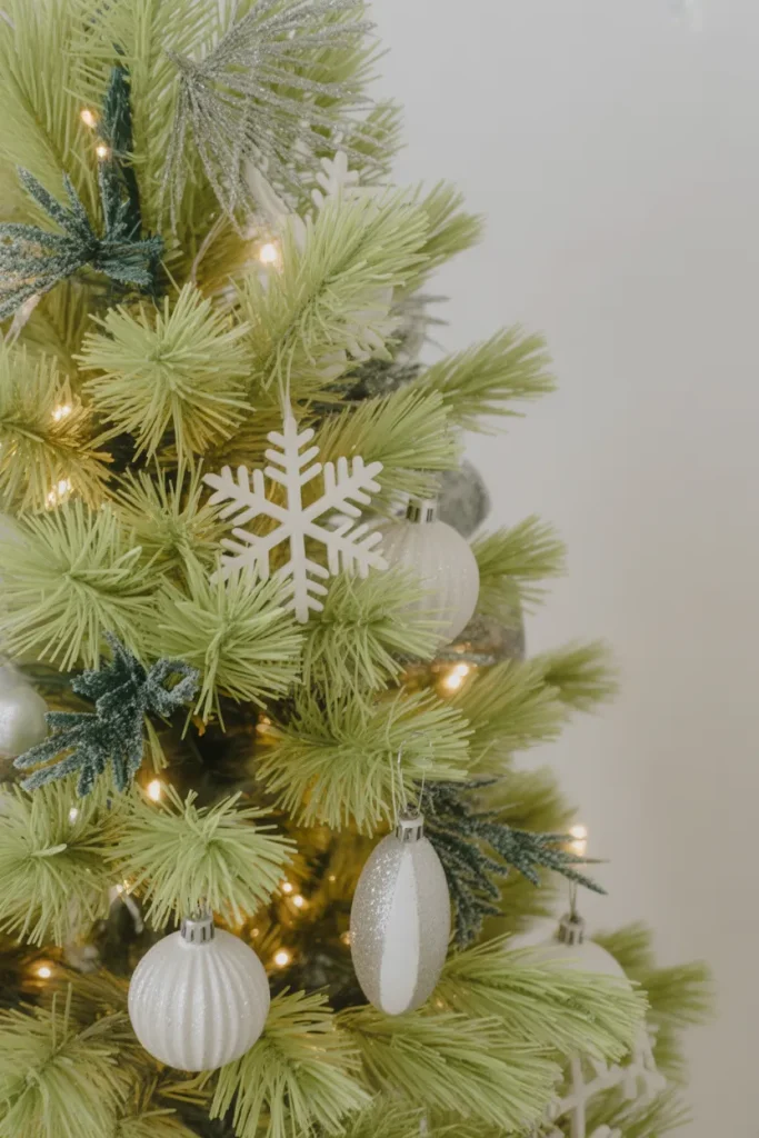 Whoville Snowflakes & Frosty Touches